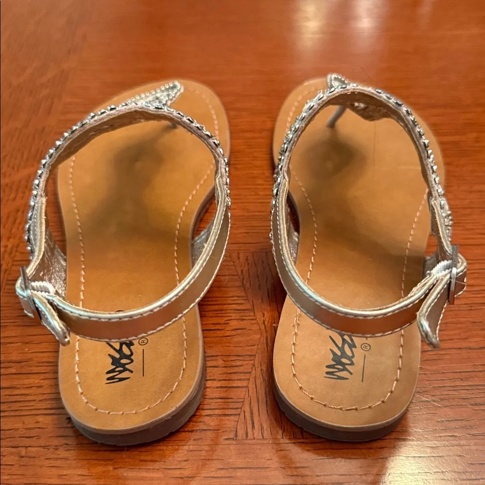 Mossimo Supply Co. silver tan